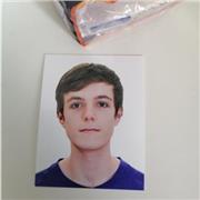 Insegnante di Italiano per studenti stranieri e non, diplomato e attualmente studioso in università